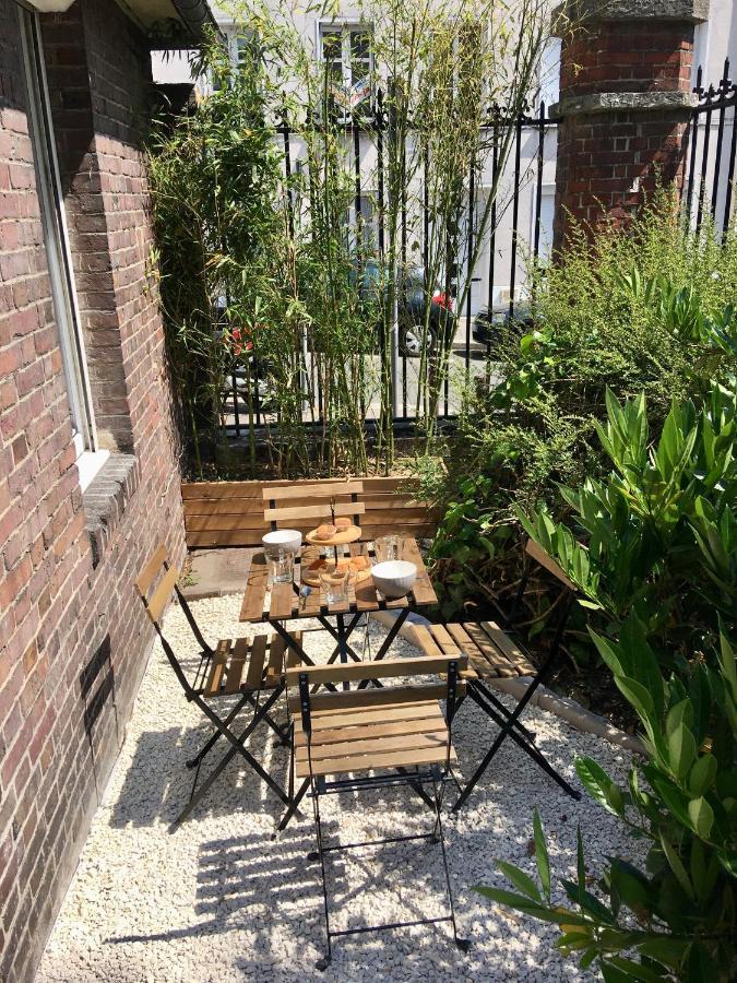 La Cabane Urbaine Et Son Jardin Rouen Luaran gambar